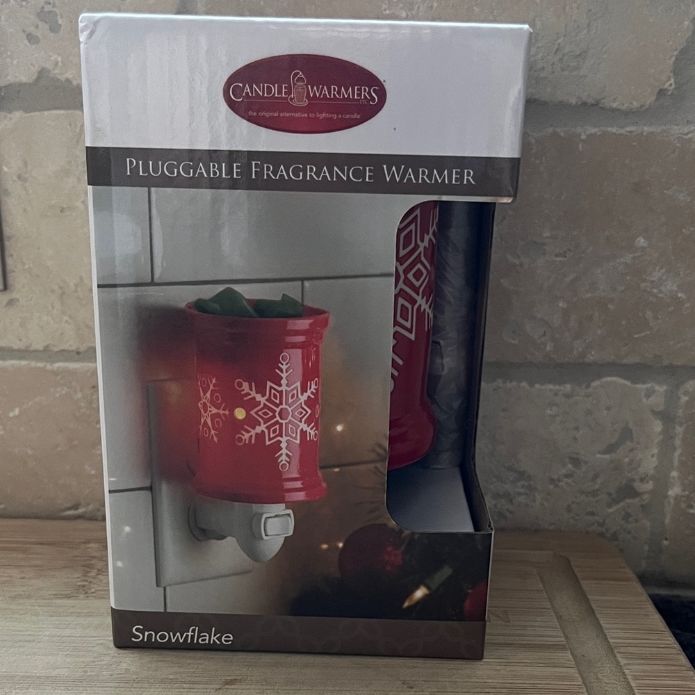 Candle Warmers Red Snowflake Fragrance Warmer